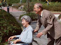 増える高齢者の生活保護
